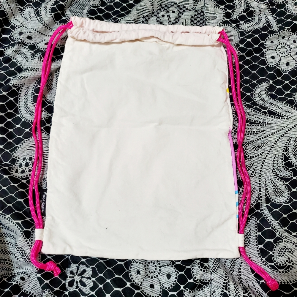 Hello Kitty x Tokidoki Drawstring Backpack - Picture 2 of 4